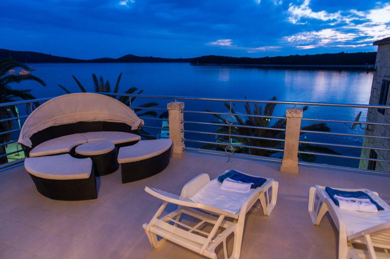 Apartments Cezar Rogoznica  Dış mekan fotoğraf
