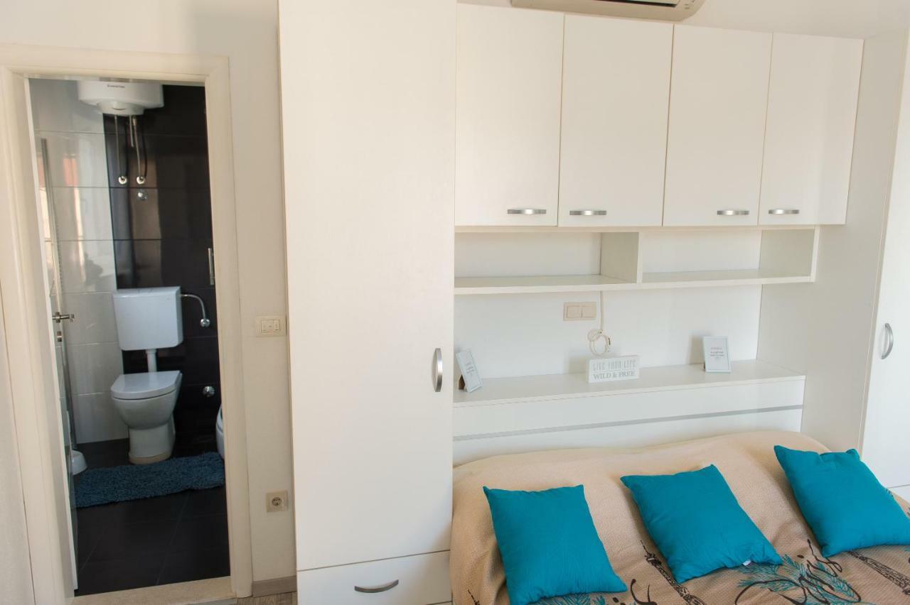 Apartments Cezar Rogoznica  Dış mekan fotoğraf